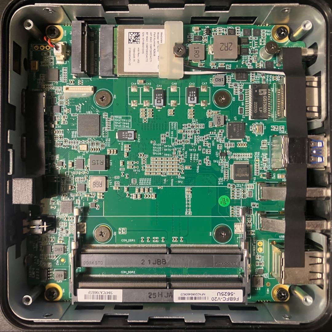 ジャンク ミニPC UM560