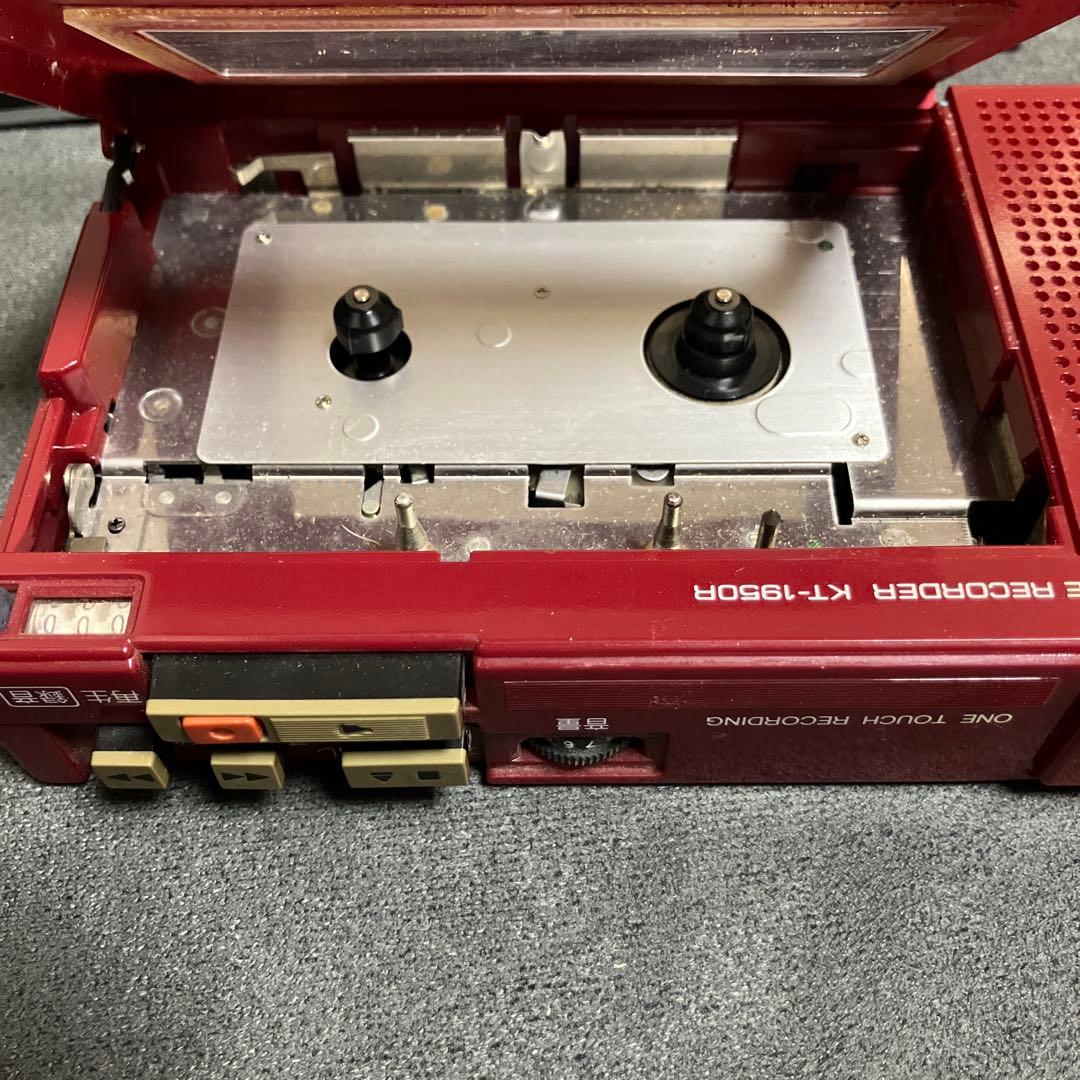 ポータブルプレーヤー TOSHIBA KT-1950R CASSETTE RECORDER RED