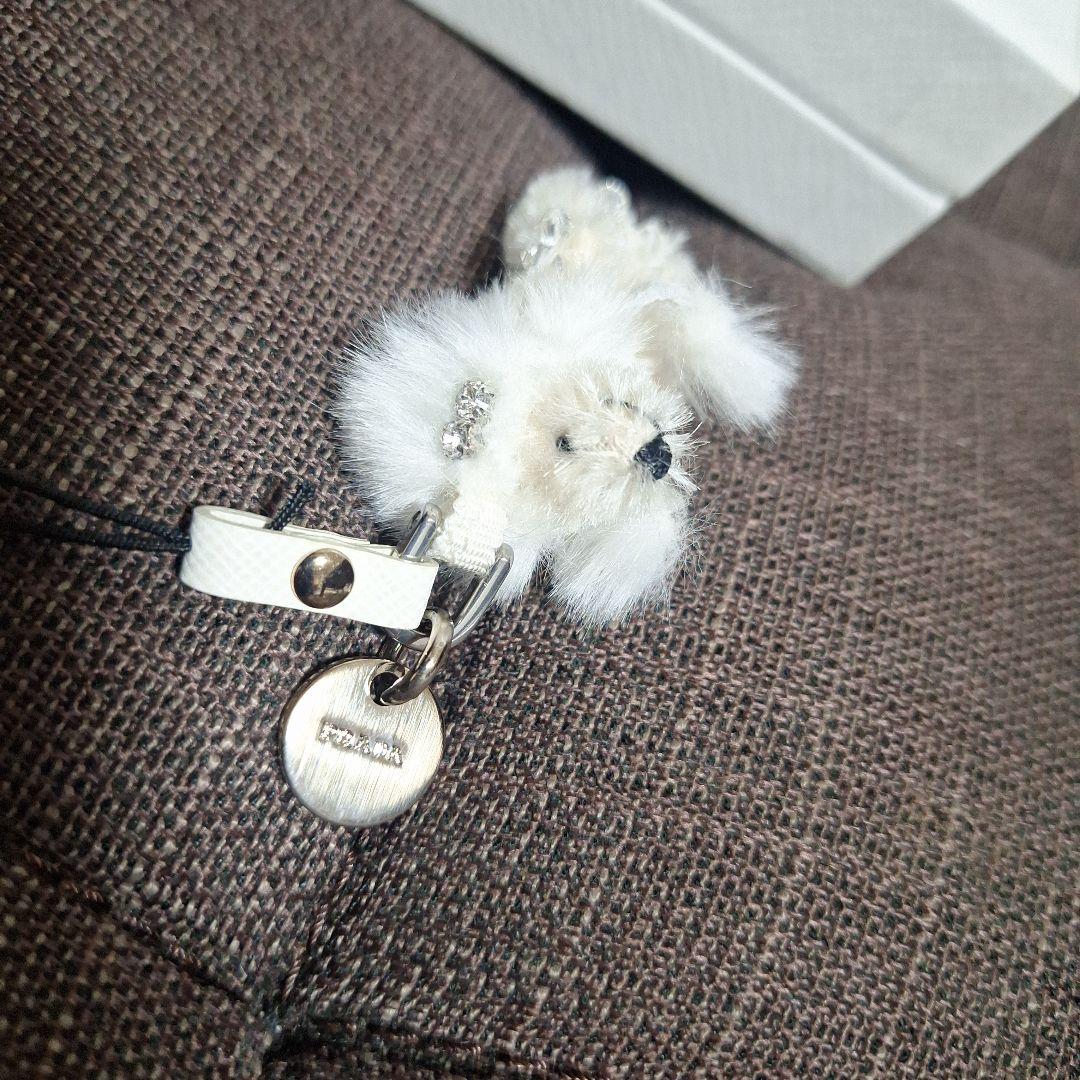 PRADA。ベアーストラップ