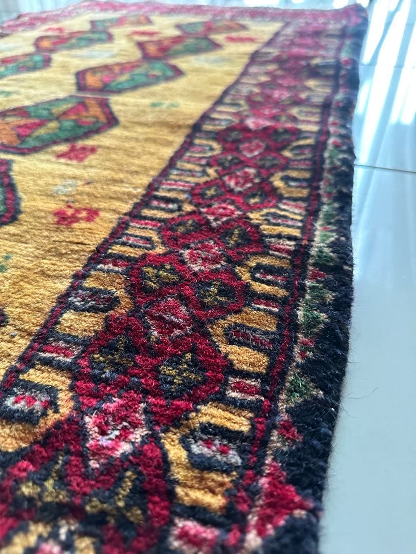 126×74 ヴィンテージラグ　手織ラグ　トライバルラグ