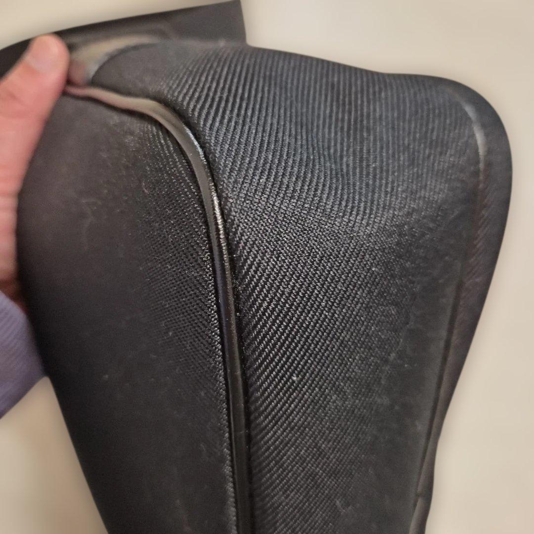 美品　HUNTING WORLD パッチ付きショルダーバッグ