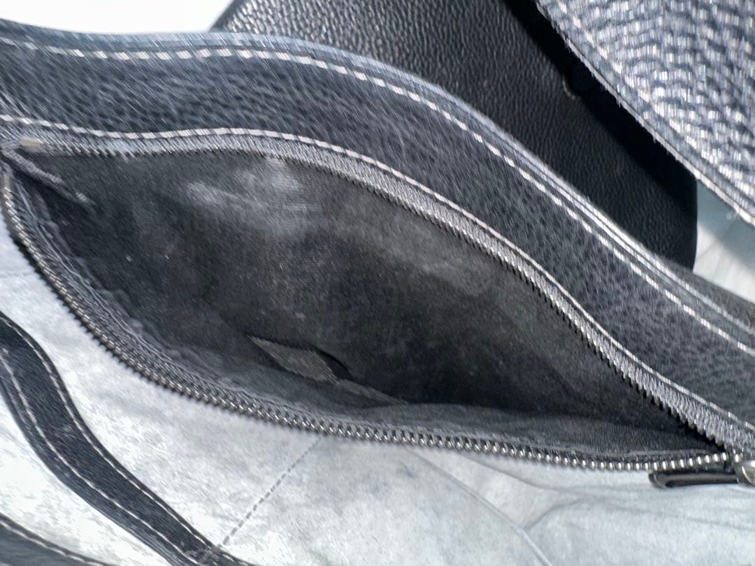 土屋鞄 トーンオイルヌメミディアムショルダー 黒