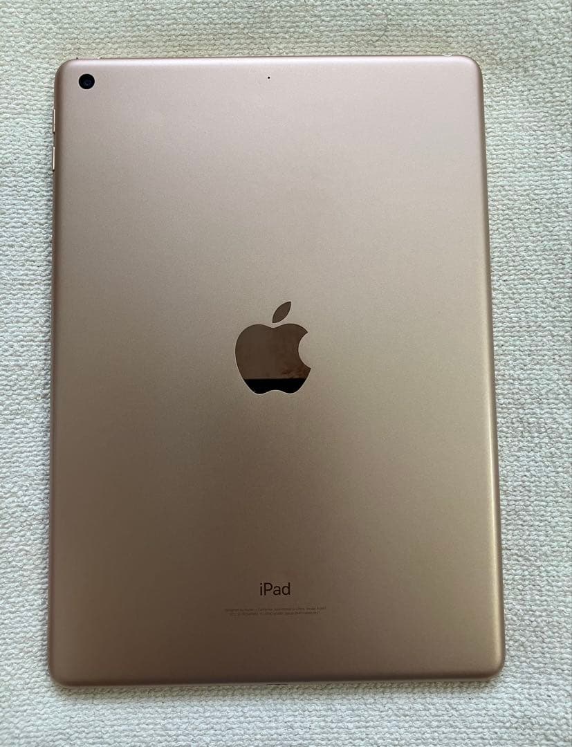 iPad 第6世代　Wi-Fiモデル　ゴールド　128GB 本体のみ