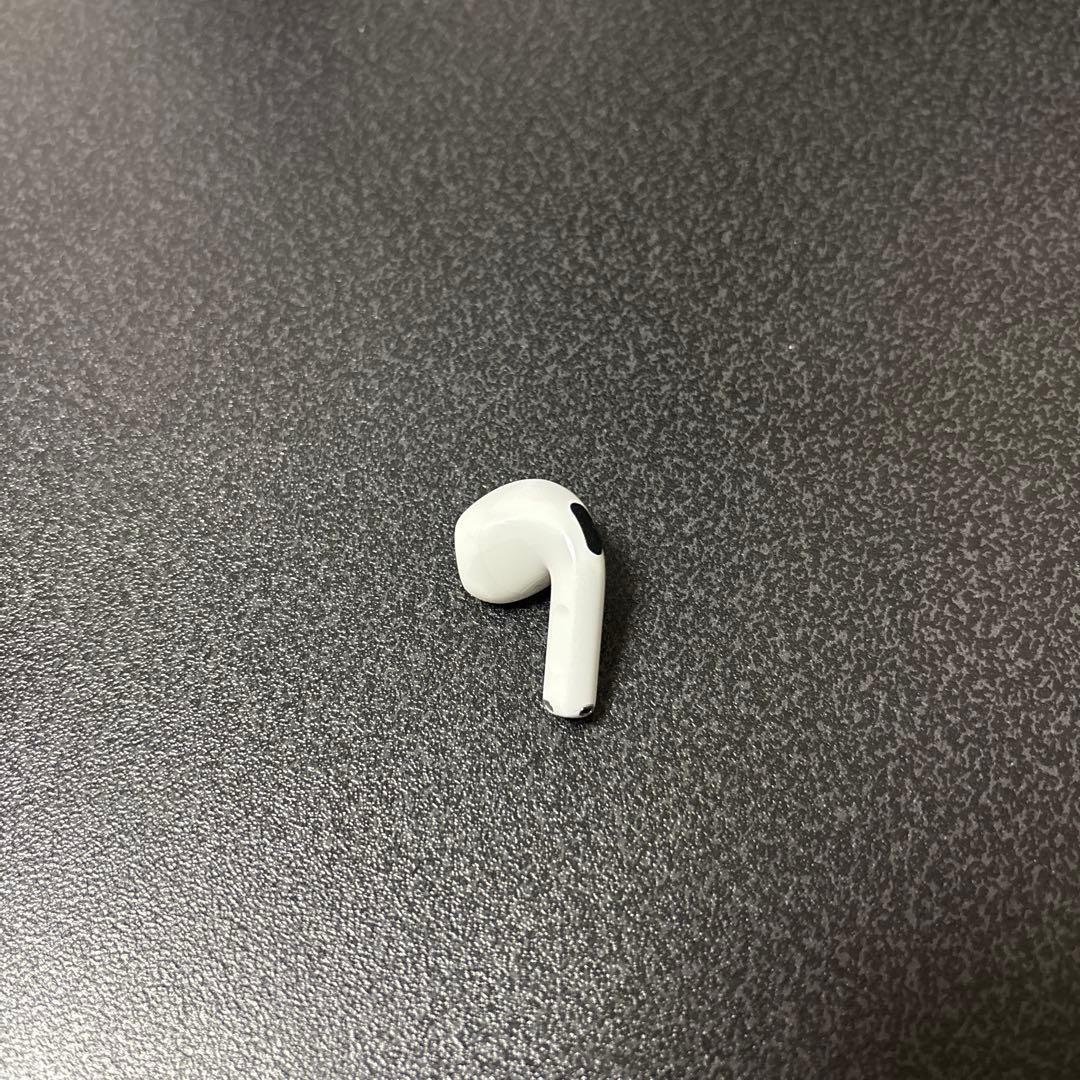 AirPods4(ノイズキャンセリング有り)本体 ホワイト、左耳のみ