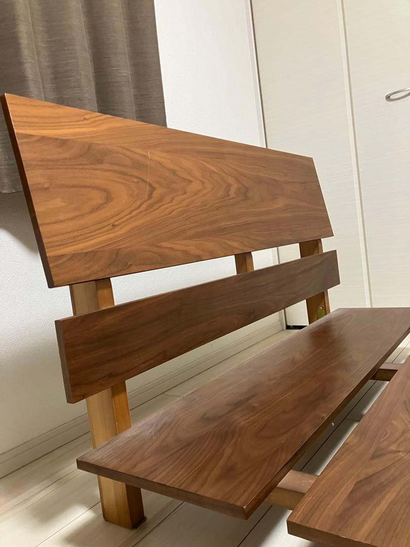 ニトリ　セミダブルベッドフレーム　購入希望者さんはコメント下さい。即購入不可