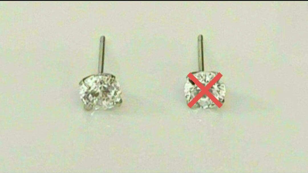 プラチナポストピアス　片耳PT900