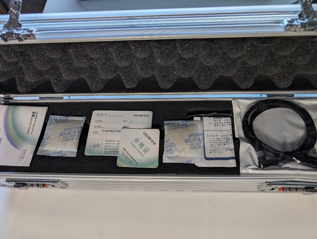 LAOWA 24mm F14 2xMacro Probe Cine EFマウント