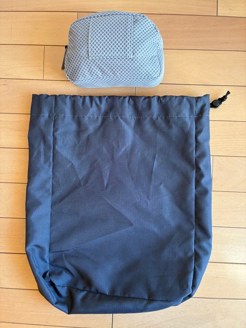 ぽちゃ様 nuna カドルクリック　抱っこ紐　グレー