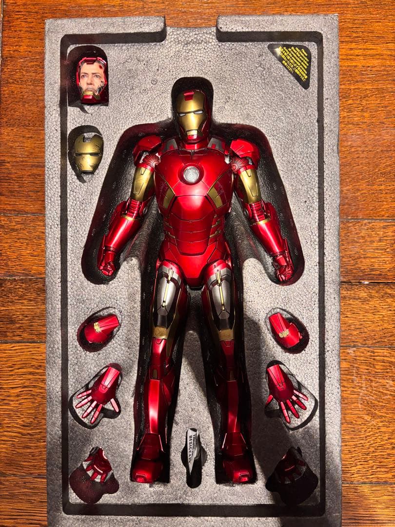 【開封品】ホットトイズ アイアンマン マーク7