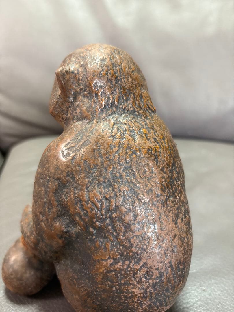 瓢箪を持つ猿　置物