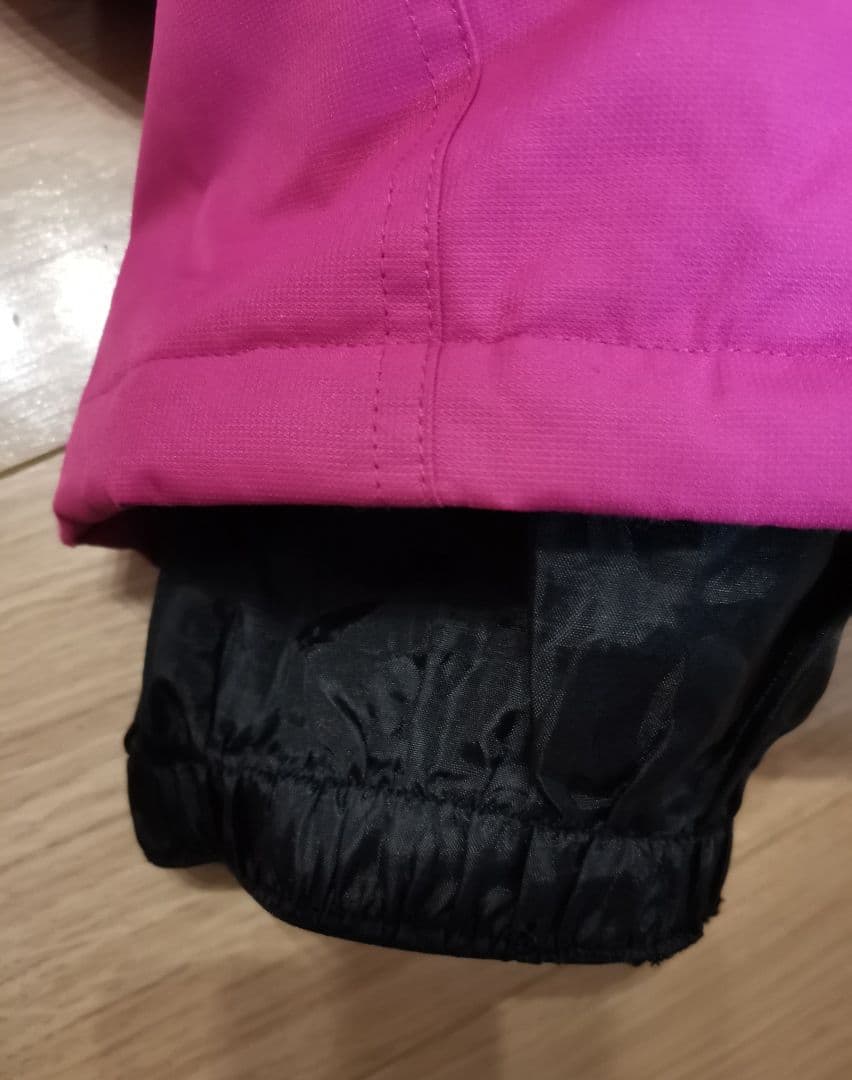 クラゲ柄ジャケットとピンクスキー用パンツ、小物セット