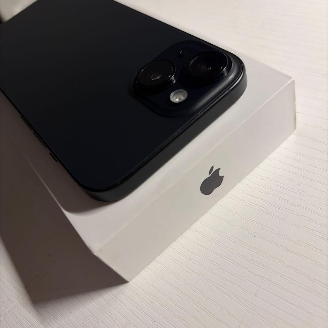 iPhone15 128GB ブラック SIMフリー 極美品