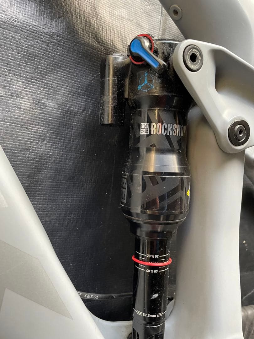 TREK SLASH 9.7 CARBON 29 MEGNEG Mサイズ