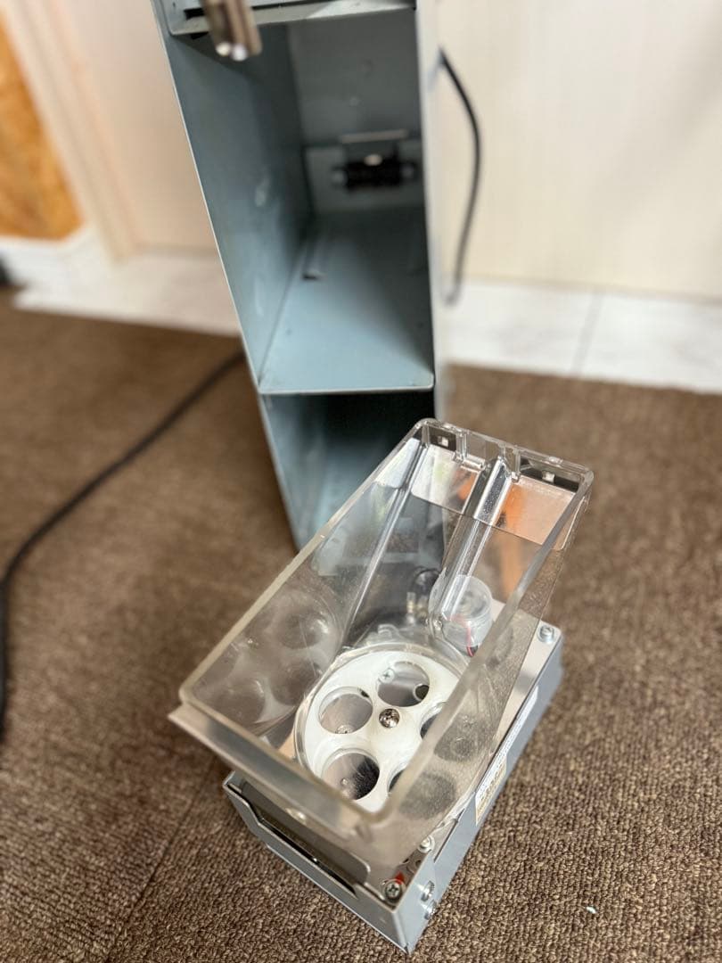 令和6年7月発行新紙幣対応　サンド型両替機　EMS-21G