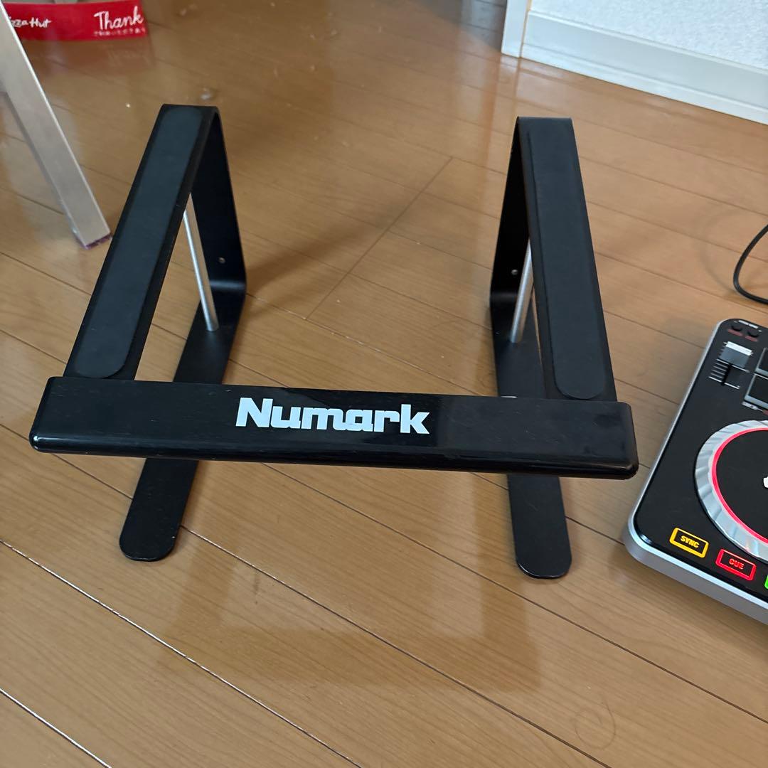 Numark Mixtrack Pro DJコントローラー