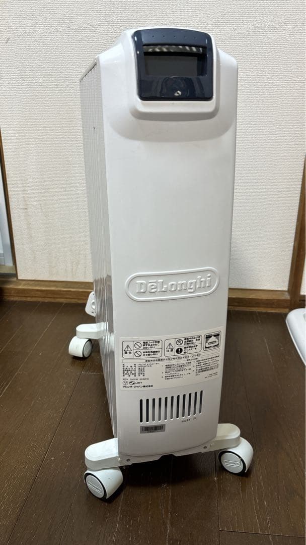 美品【暖房器】デロンギ オイルヒーター　価格：￥63,566 【10~13畳用】