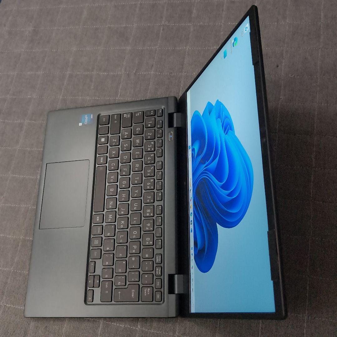 美品 Dynabook 超軽量 驚速 13世代i5 16GB 新品1TB 19