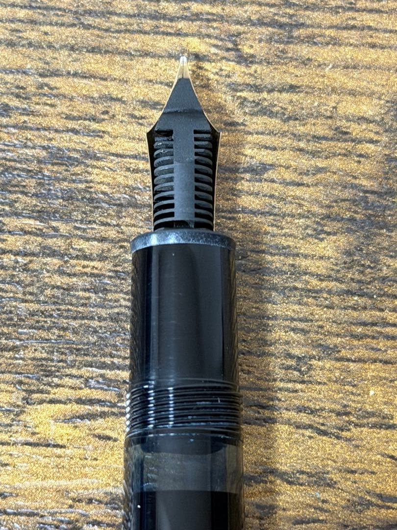 未使用に近い　146 ル グラン　14K 全金　2段エボナイトペン芯　万年筆　F