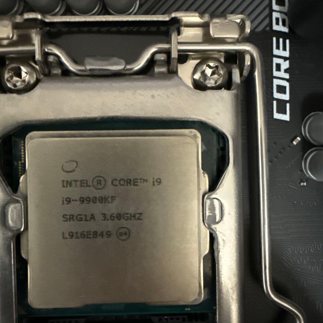 CPU MSI MPG Z390m + i9-9900KF + HyperX DDR4