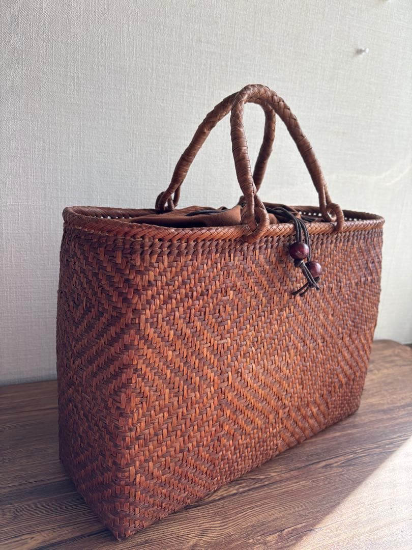 国産山葡萄蔓　かごバッグ　網代編み