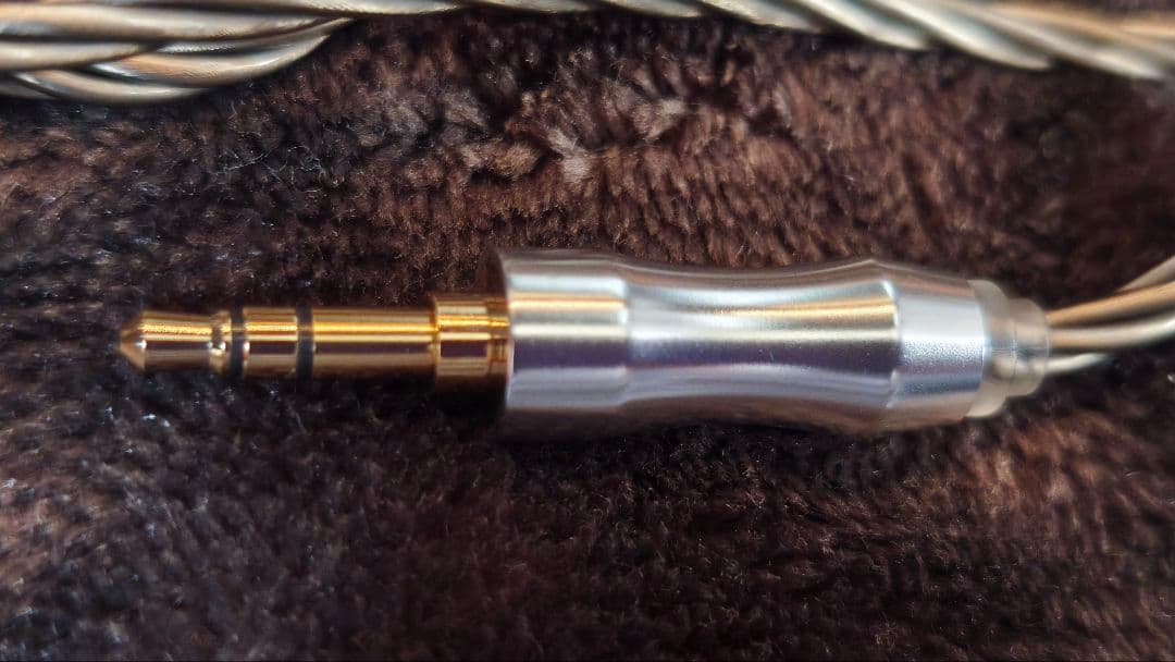 値下げ美品 THIEAUDIO HYPE4 有線イヤホン ハイブリッド型