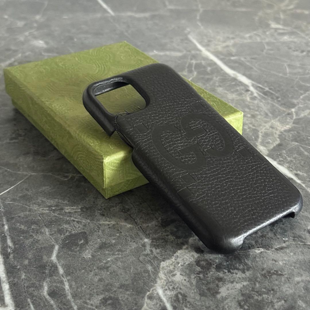 【新品未使用】GUCCI iPhone15 ケース 黒 GGロゴ 本革 正規品