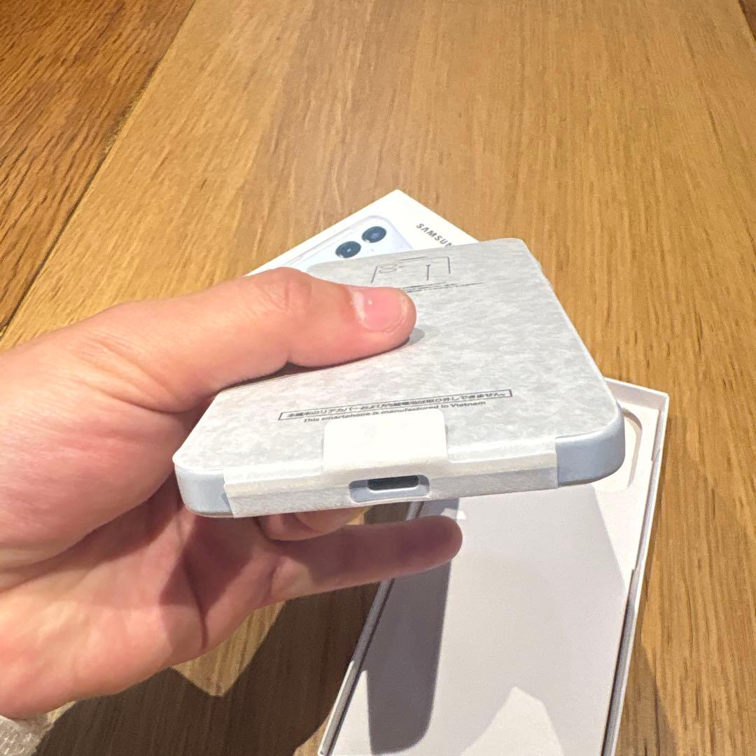 Samsung Galaxy A25 5G 本体 箱付き 開封のみ未使用