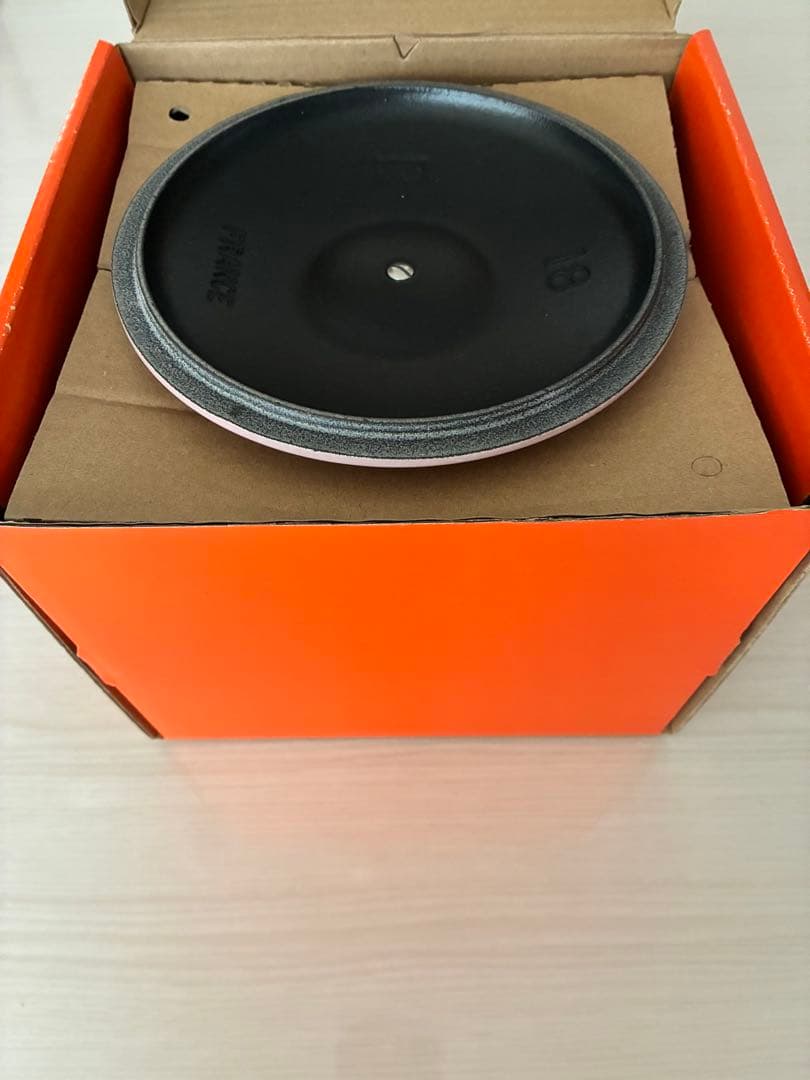 ルクルーゼ　LE CREUSET ココットエブリィ　18cm ピンク