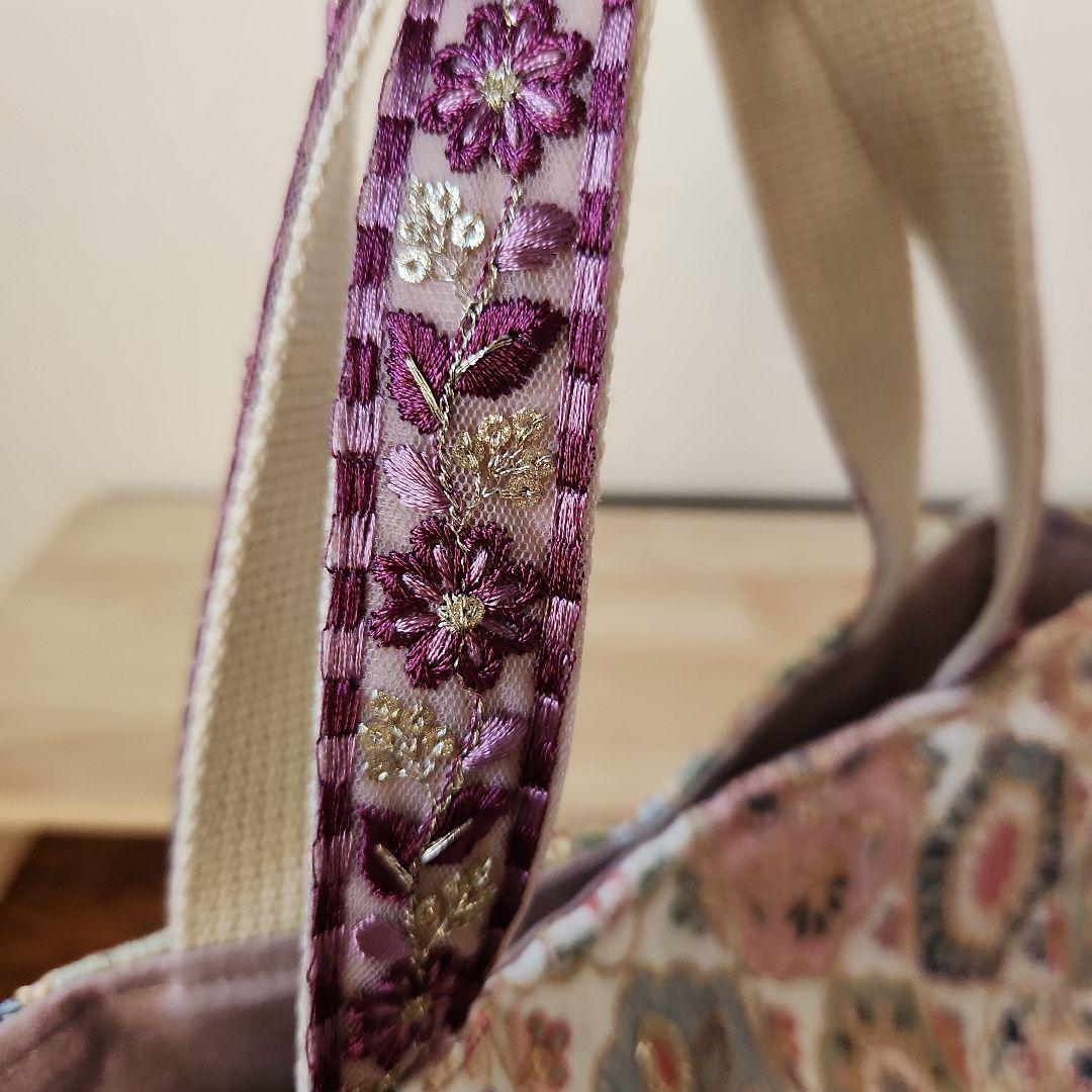 れ*ゃ様 コヤンイサムチョン　インド刺繍生地のカゴバック　ハンドメイド