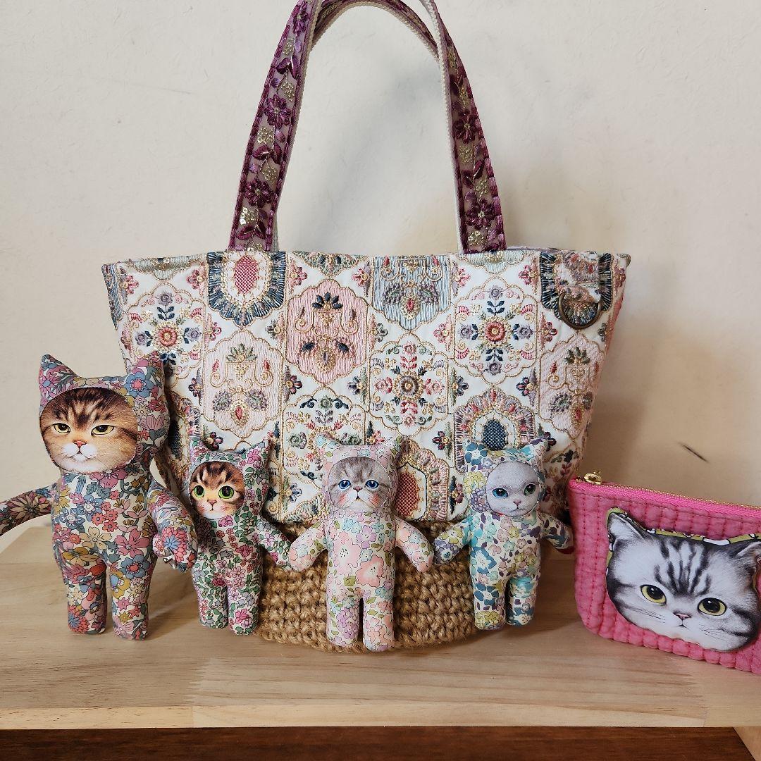 れ*ゃ様 コヤンイサムチョン　インド刺繍生地のカゴバック　ハンドメイド