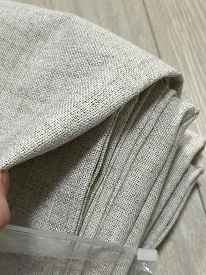 新品未使用　カーテン　遮光1級 断熱 防音 193x130cm 2枚組 厚手