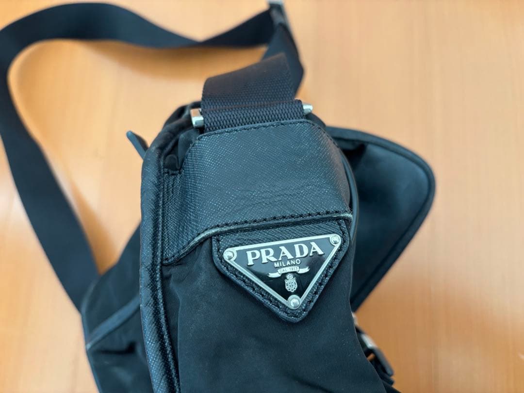 PRADA（プラダ）ミラノ ナイロン ショルダーバッグ／メッセンジャーバッグ