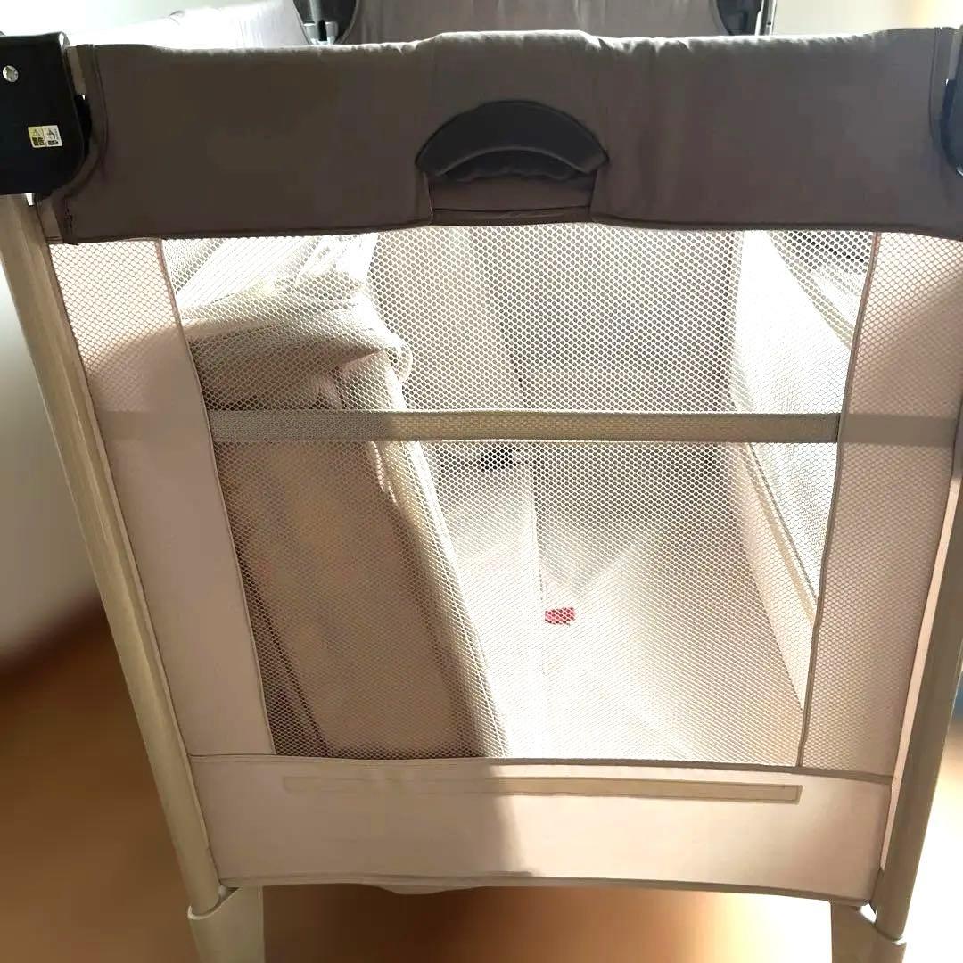 ✨✨ココネルエアー　通気性メッシュベビーベッド アップリカ　美品
