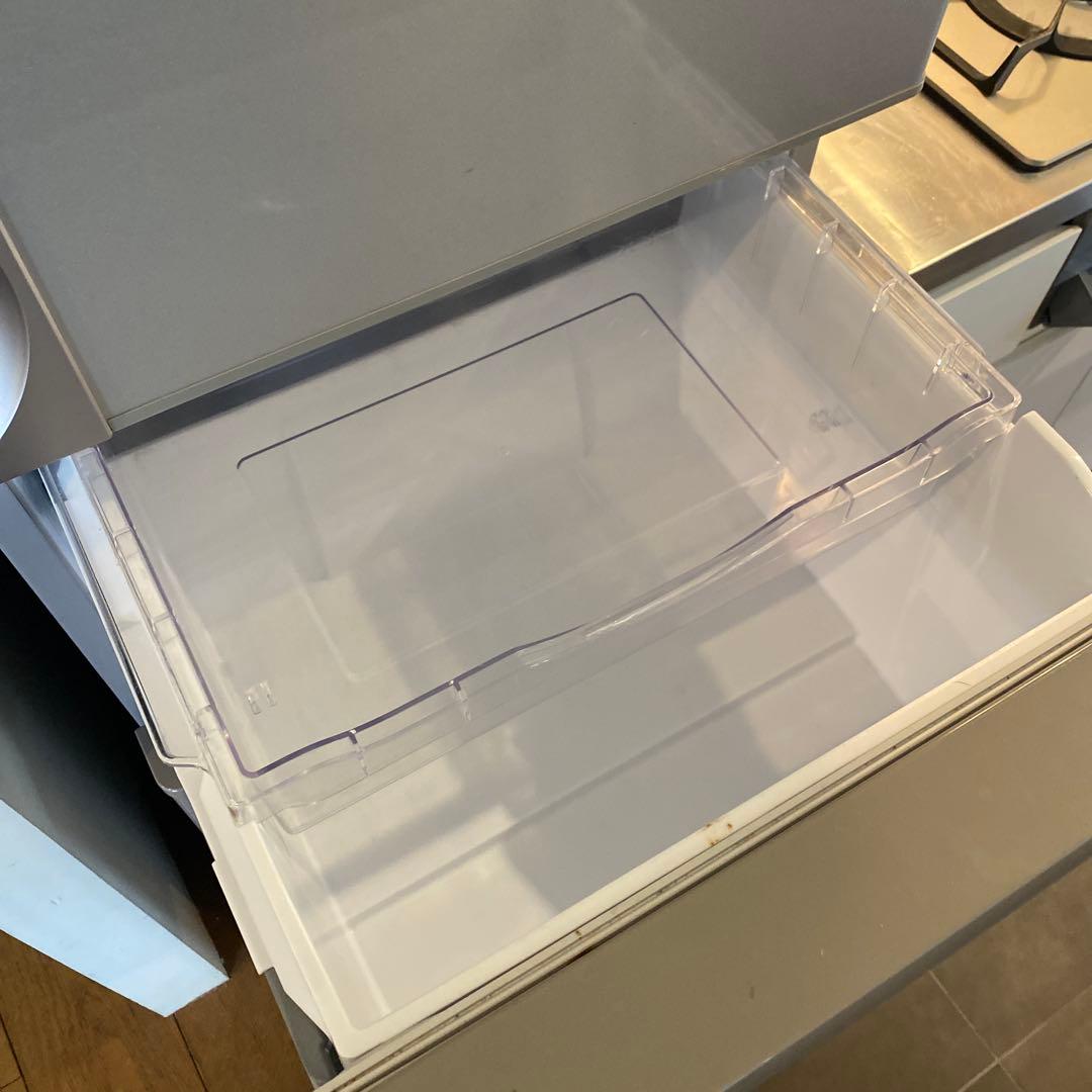 HITACHI 3ドア冷凍冷蔵庫 265L （真空チルド 急速冷凍 製氷器付き）