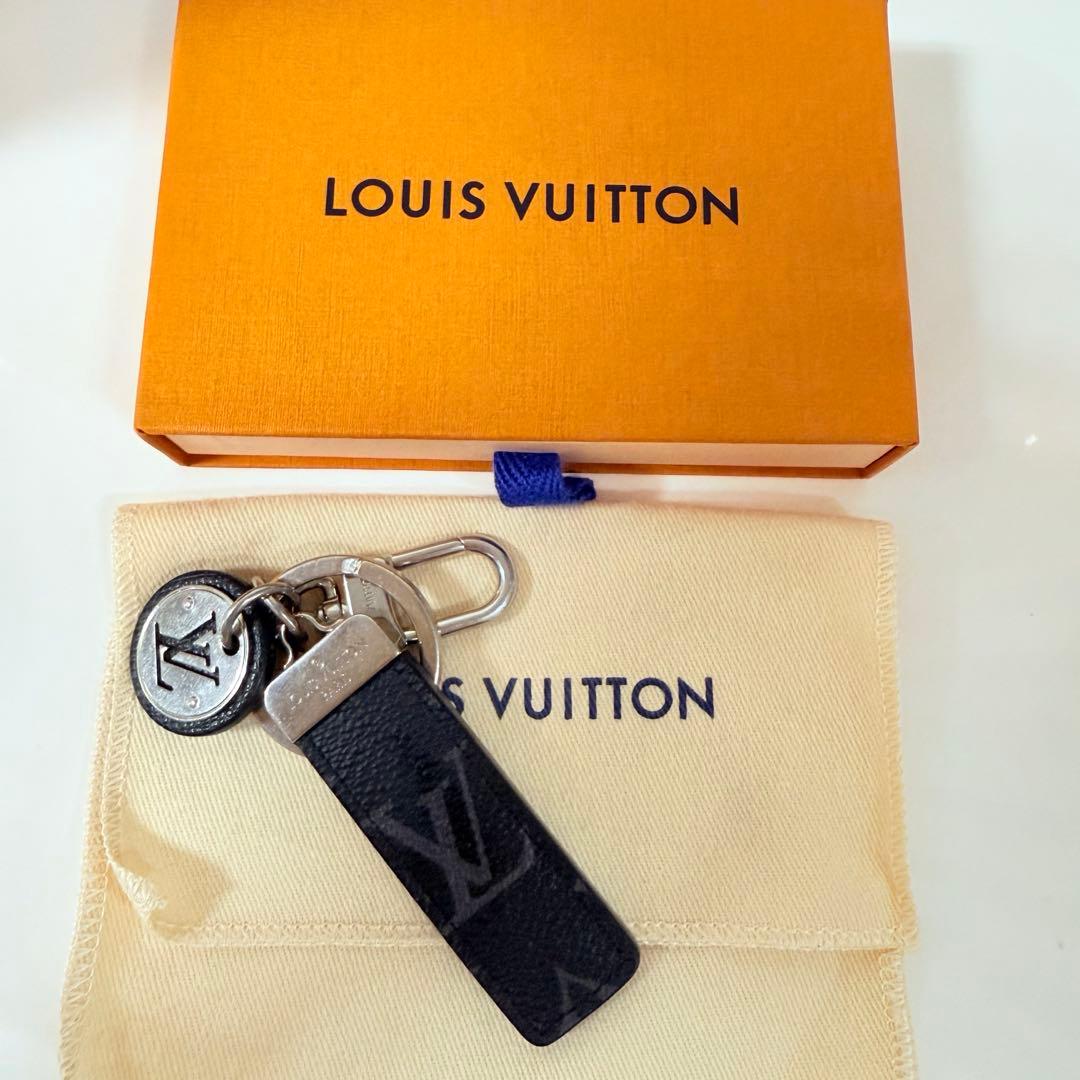 美品 ルイヴィトン キーホルダー ブラック ネオLV M80237