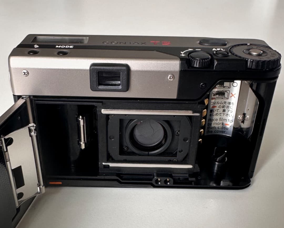 CONTAX T3 チタニウムシルバー