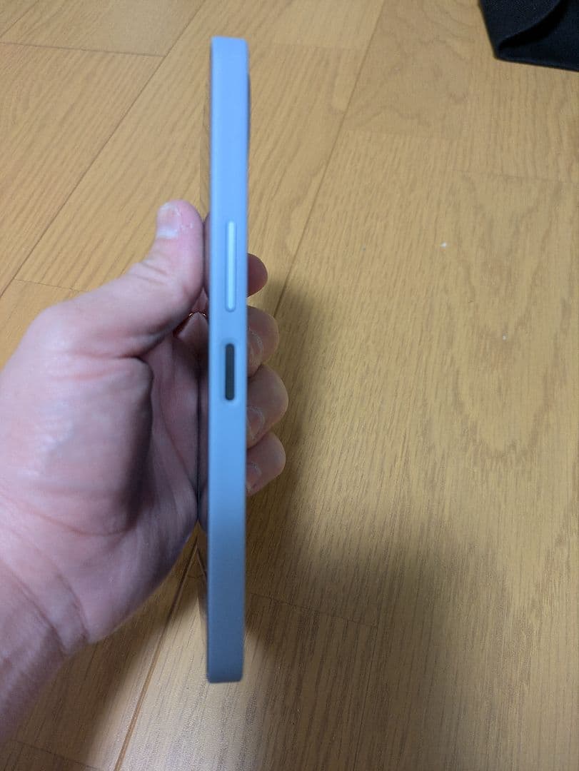 AQUOS with 4（ドコモ）