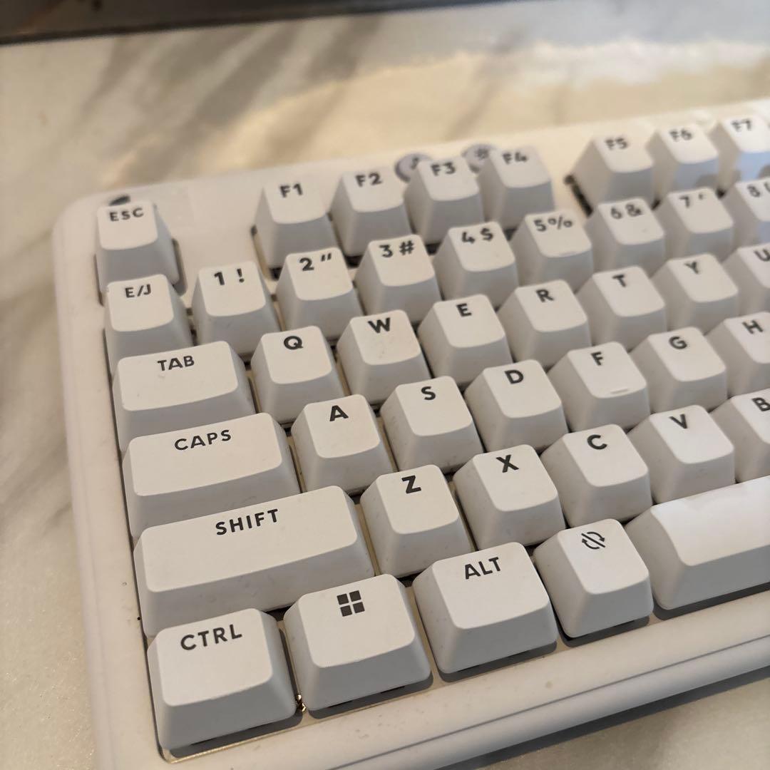 ロジクール G713 赤軸