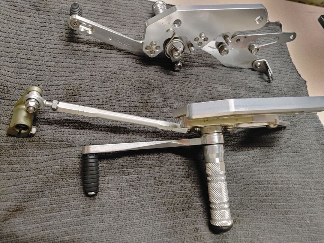 OVER バックステップ 4ポジション 51-73-02ゼファー1100