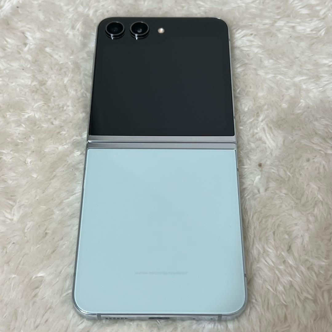 ★Galaxy Z Flip5 256GB ミント i49