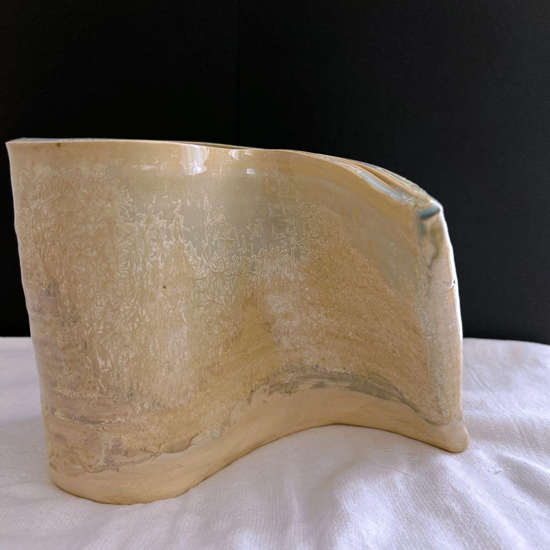 結晶釉薬のモダンな陶器花瓶　　オブジェ