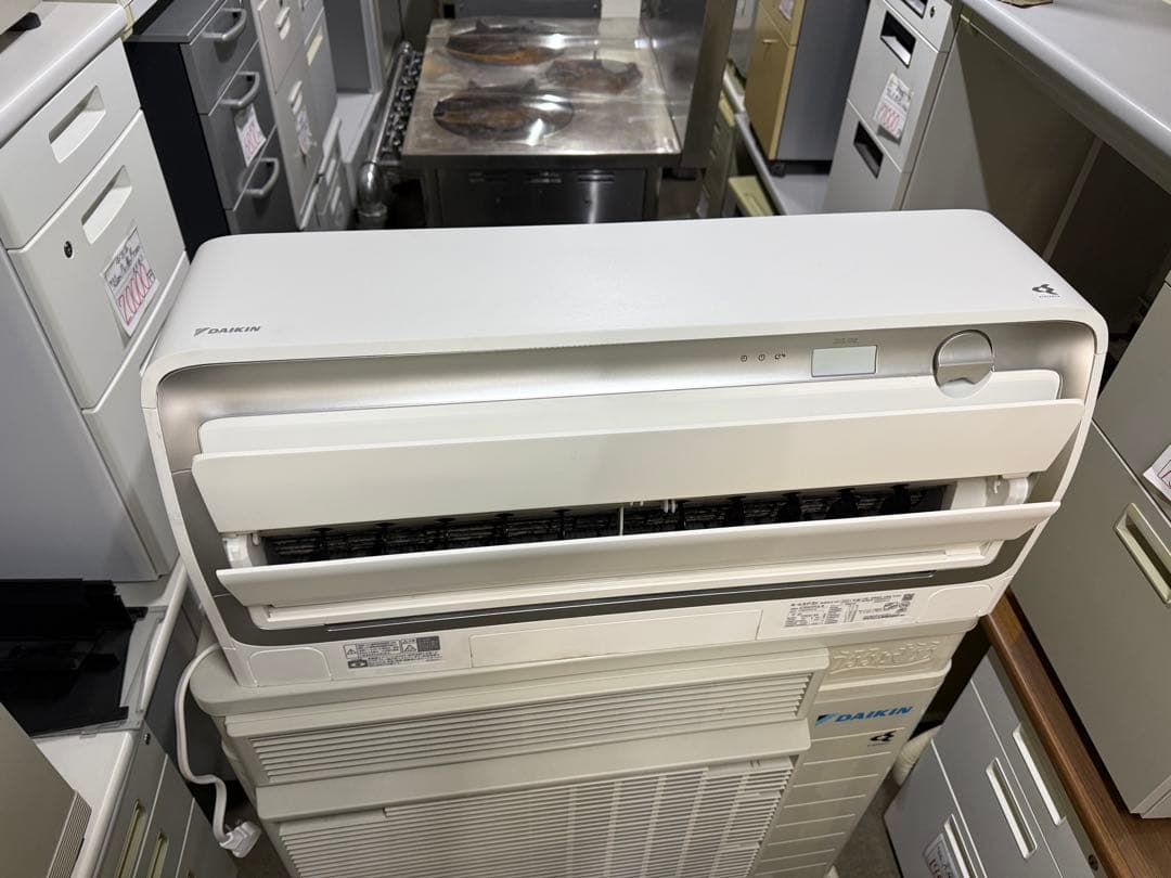 主に18畳　2021年　ダイキン　うるさらX　ATR56YPE9　エアコン