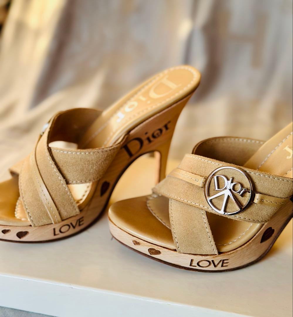 (美品) Dior ベージュ ハイヒールサンダル ディオール LOVE モチーフ