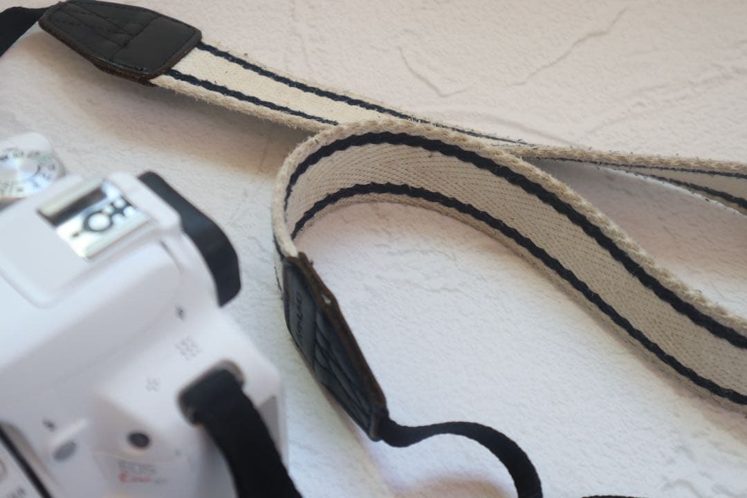 【美品】CANON EOS KISS X7 一眼レフカメラ ホワイト レンズ付き