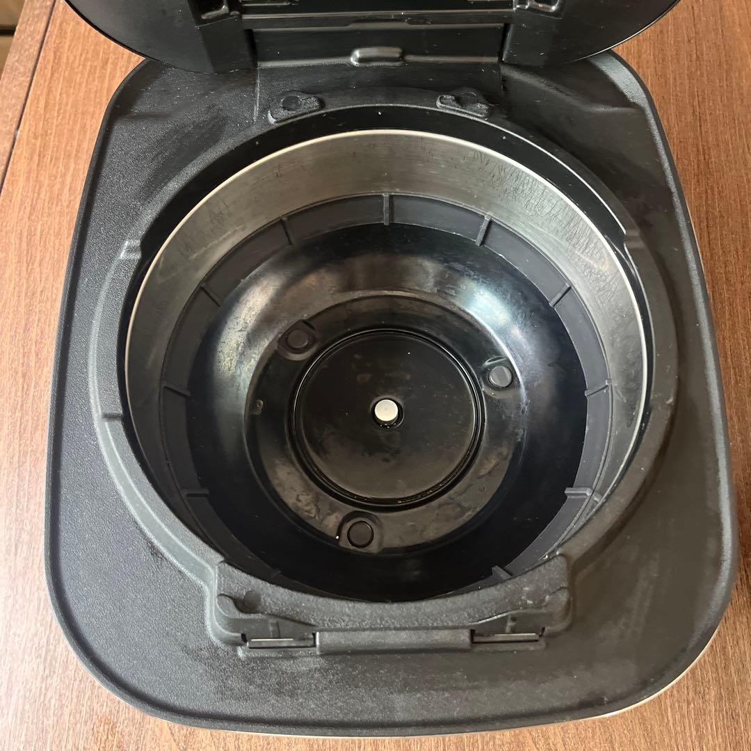 タイガー　土鍋圧力IH炊飯ジャー 5.5合炊きJKXーV102型