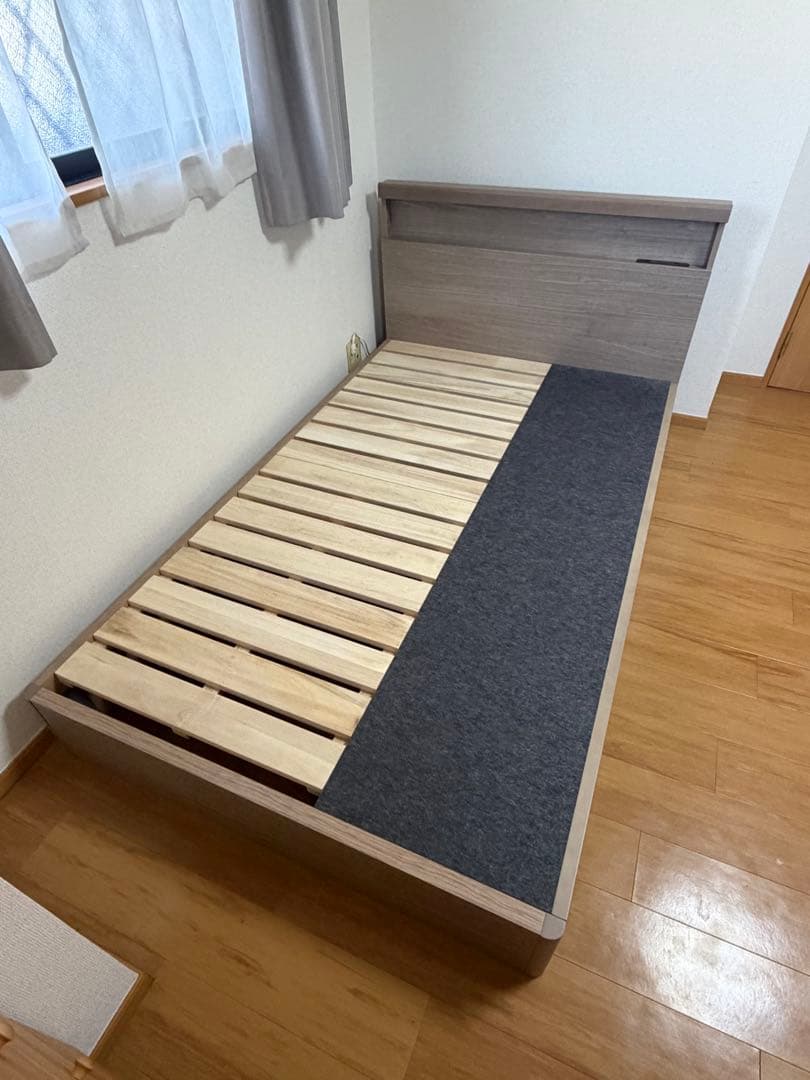 【美品】Simmons シモンズ セミダブル ベッド&マットレス