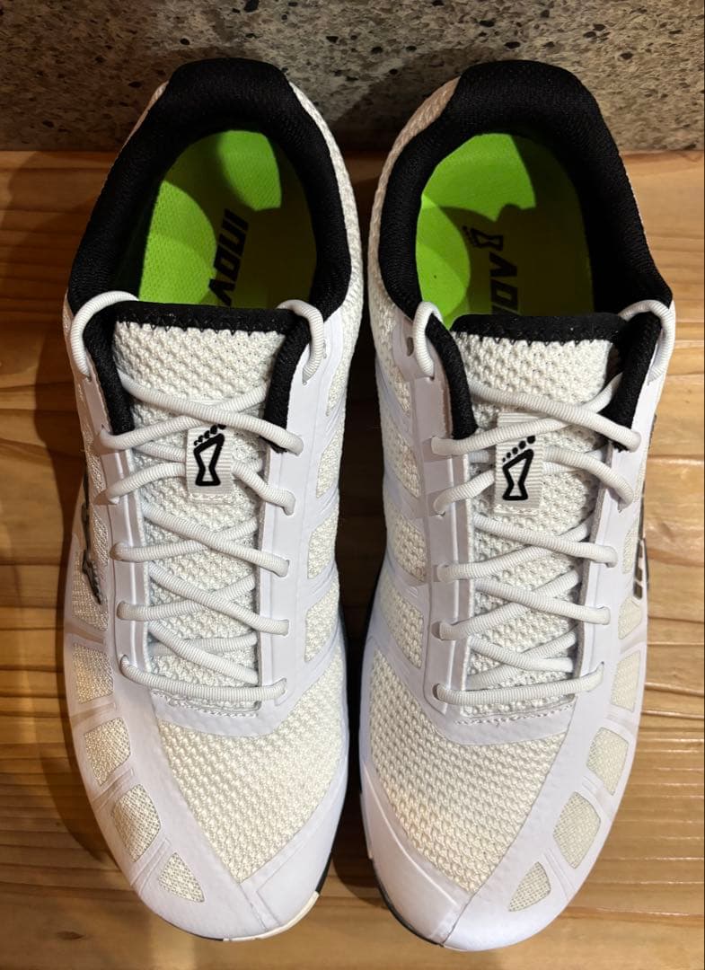 イノヴェイト　トレーニング f-lite 235 inov8 inov-8