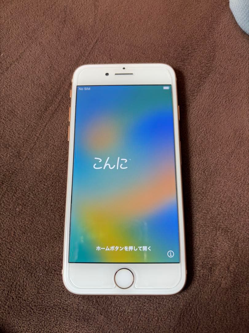 m*ン様 iPhone8 64GB ゴールド　SIMフリー