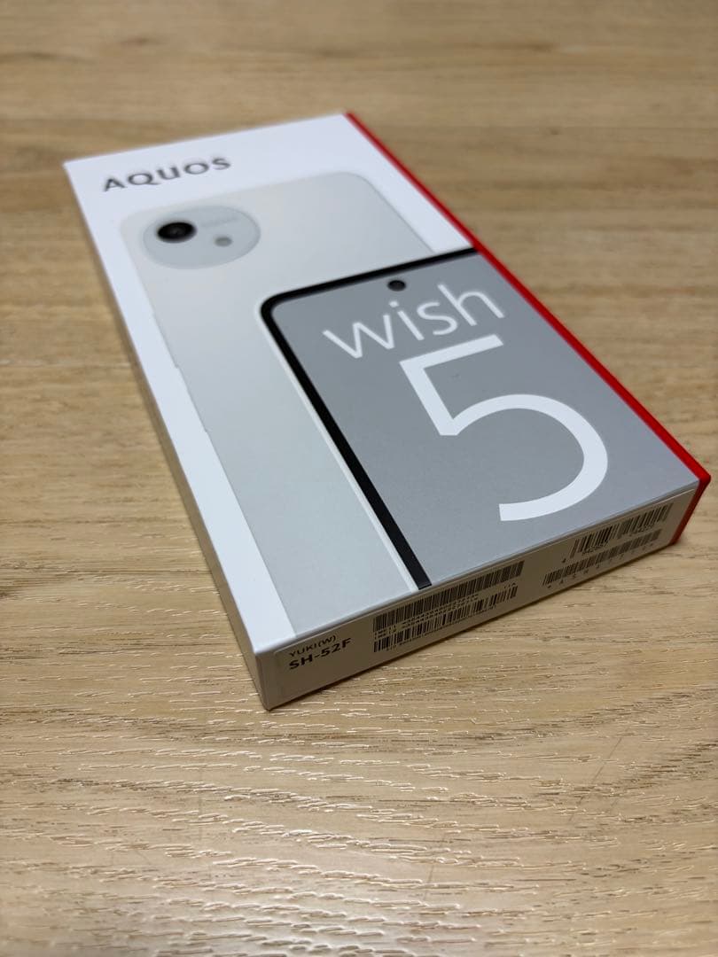 新品未使用　aquos wish5 ホワイト　SIMフリー