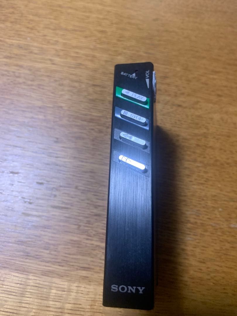 ポータブルプレーヤー SONY WM-30(R)